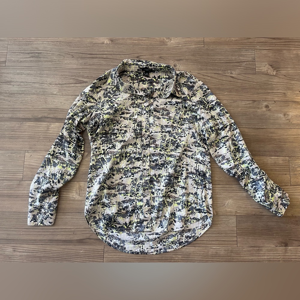 (Ann Taylor) Crepe blouse in mixed print